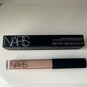 NARS Radiant Creamy Concealer - Light 2, Vanilla